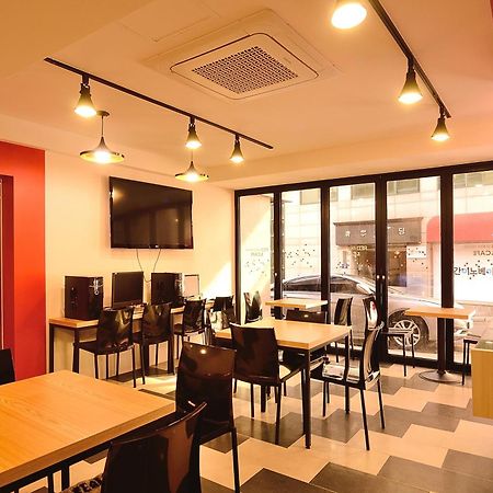 Red Guesthouse Seoul Exterior photo